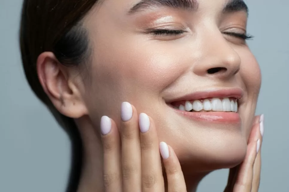 Saç ve Cilt Bakımında Çok Bileşenli Bitkisel Ekstraktların Rolü