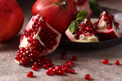 Nar Meyvesinin Botanik Özellikleri ve Faydaları